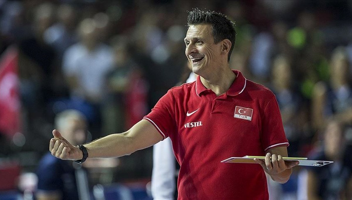 A Milli Kadın Voleybol Takımı'nda Giovanni Guidetti ile yollar ayrıldı