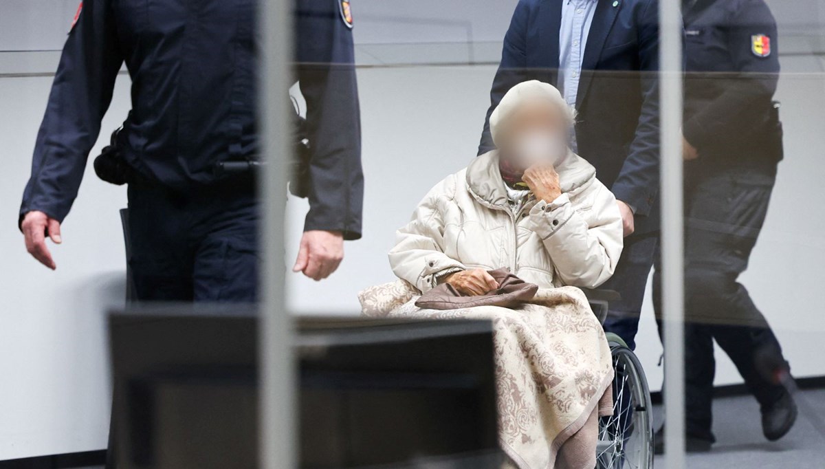 Almanya'da 97 yaşındaki Nazi toplama kampı sekreterine 2 yıl hapis cezası