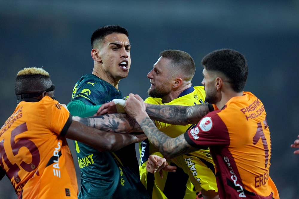 Derbi Zaferi Sonrası Yorumlar Coştu: Galatasaray, Fenerbahçe'yi Kupa Dışına İtti, Eleştirmenler İki Uca Bölündü! 83 Ffskx5DwjU 78MeQJMGOTA