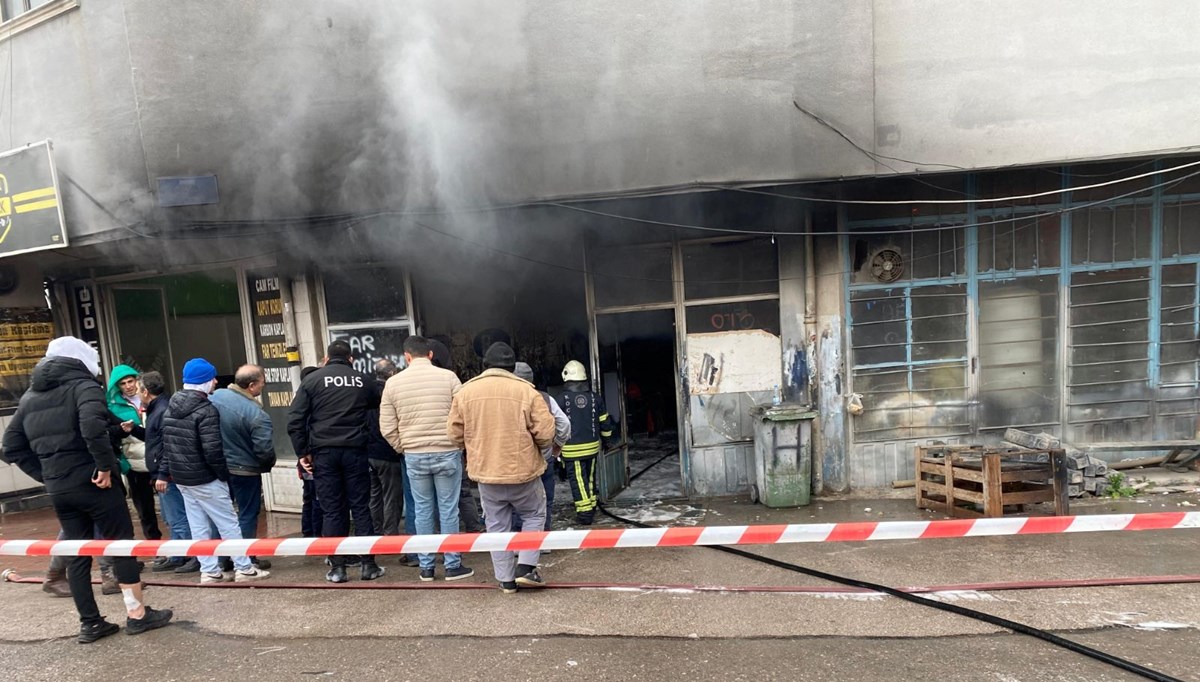 Açık unutulan elektrikli soba yangına sebep oldu