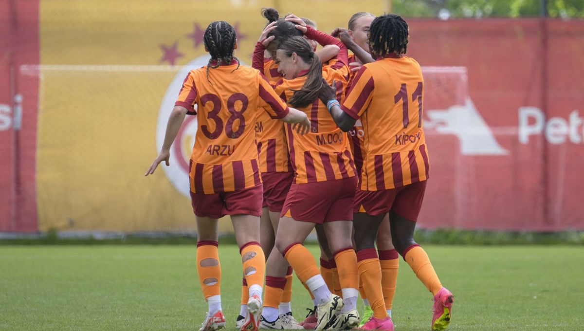 Kadın Futbol Süper Ligi'nde şampiyon Galatasaray Kadın Futbol Süper Ligi'nde şampiyon Galatasaray