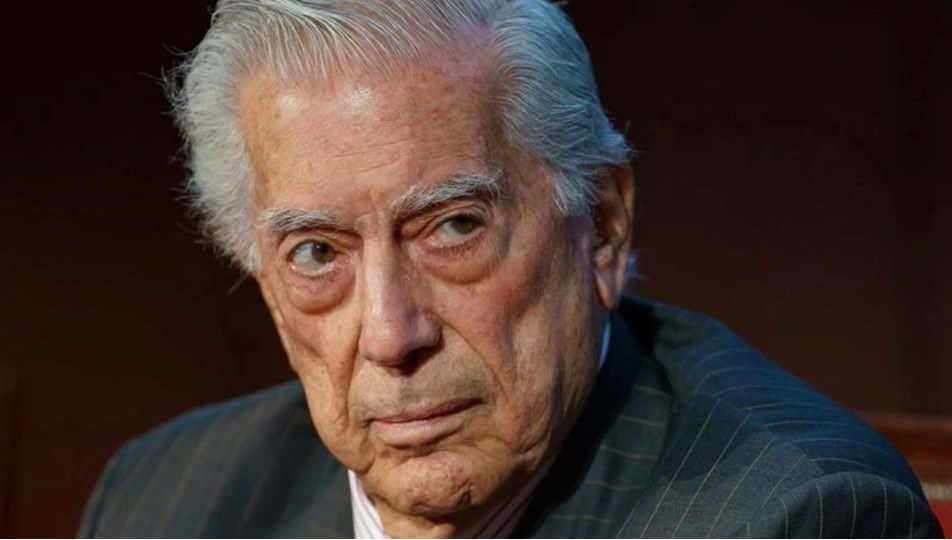 Nobel ödüllü yazar Mario Vargas Llosa hayatını kaybetti