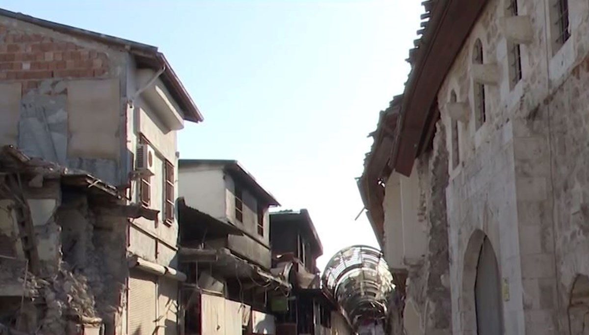 Uzun Çarşı eski günlere dönüyor Uzun Çarşı eski günlere dönüyor