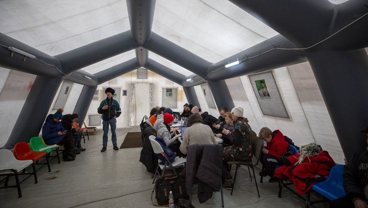 Ukrayna'da kritik elektrik kesintileri: Yenilmezlik Noktaları kuruldu