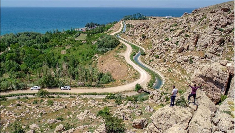 2 bin 800 yıllık Urartu Şamran Kanalı Van'ın cazibe merkezi olacak