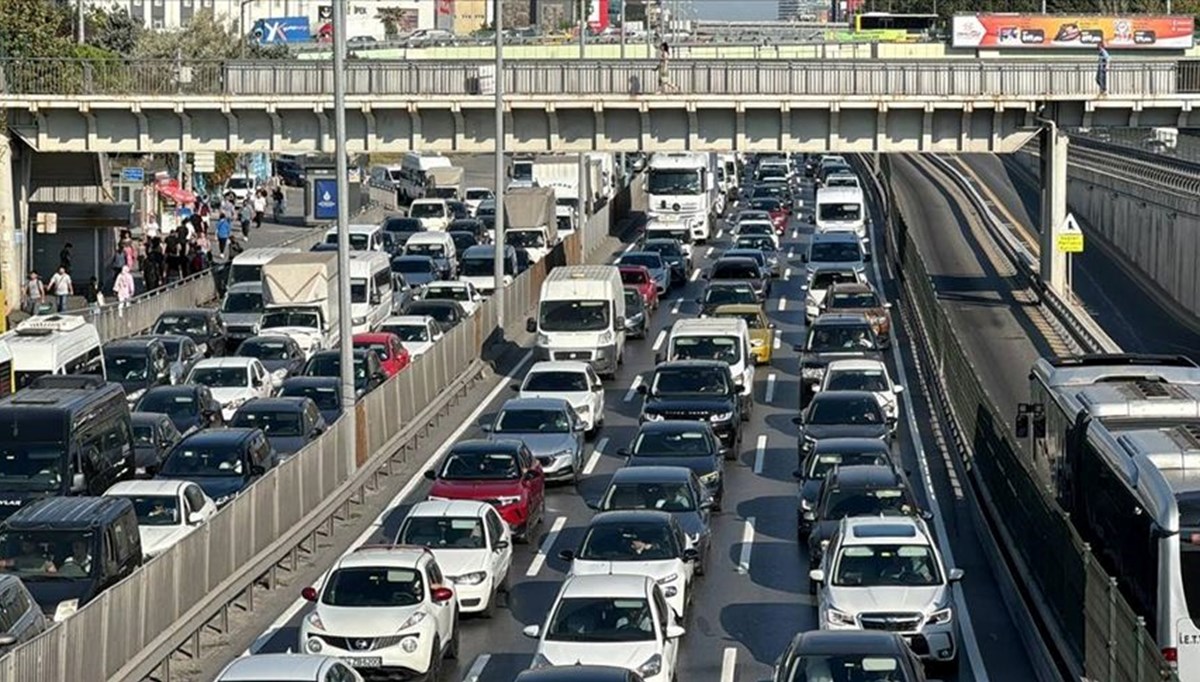 Trafiğe temmuzda 276 bin 615 taşıtın kaydı yapıldı