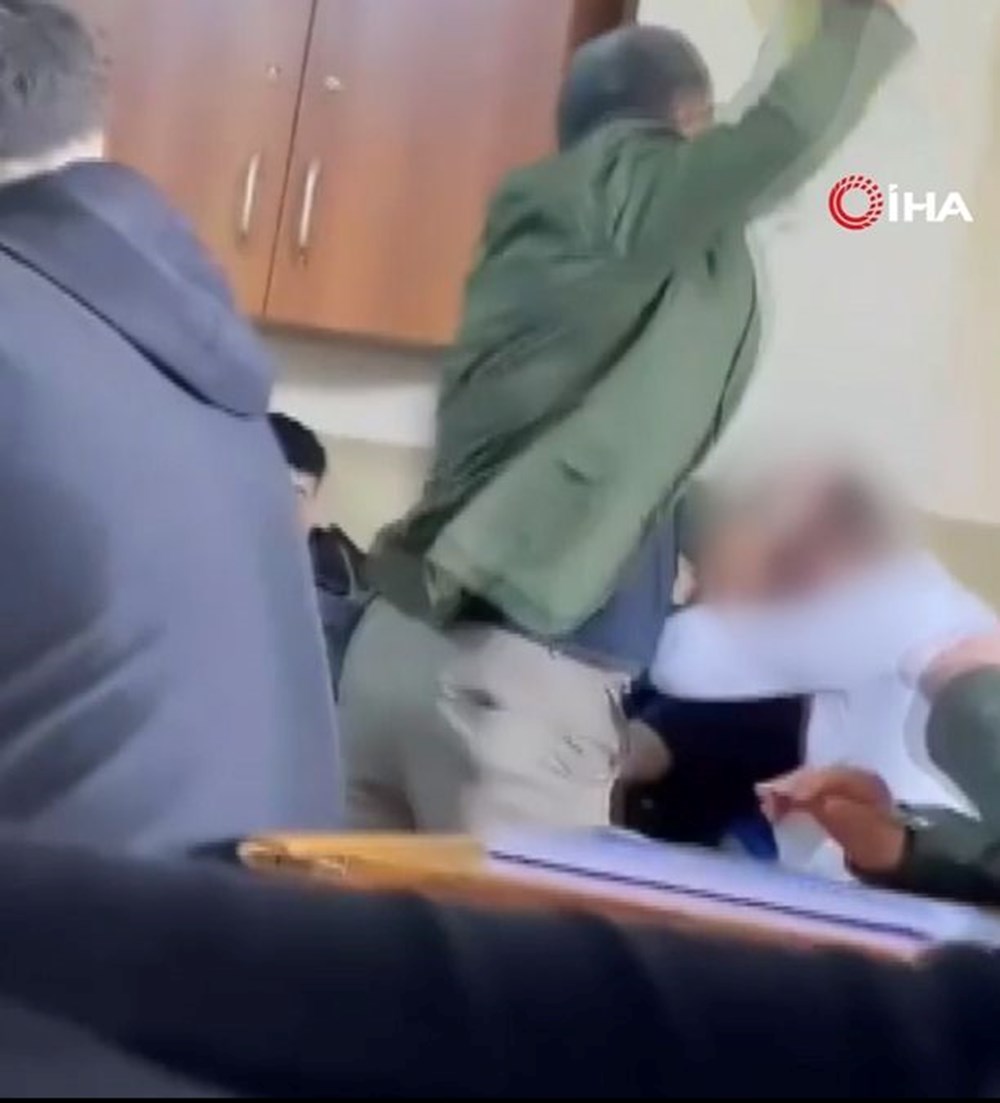 Beylikdüzü’nde öğretmen, öğrencisini kitapla dövdü - 2