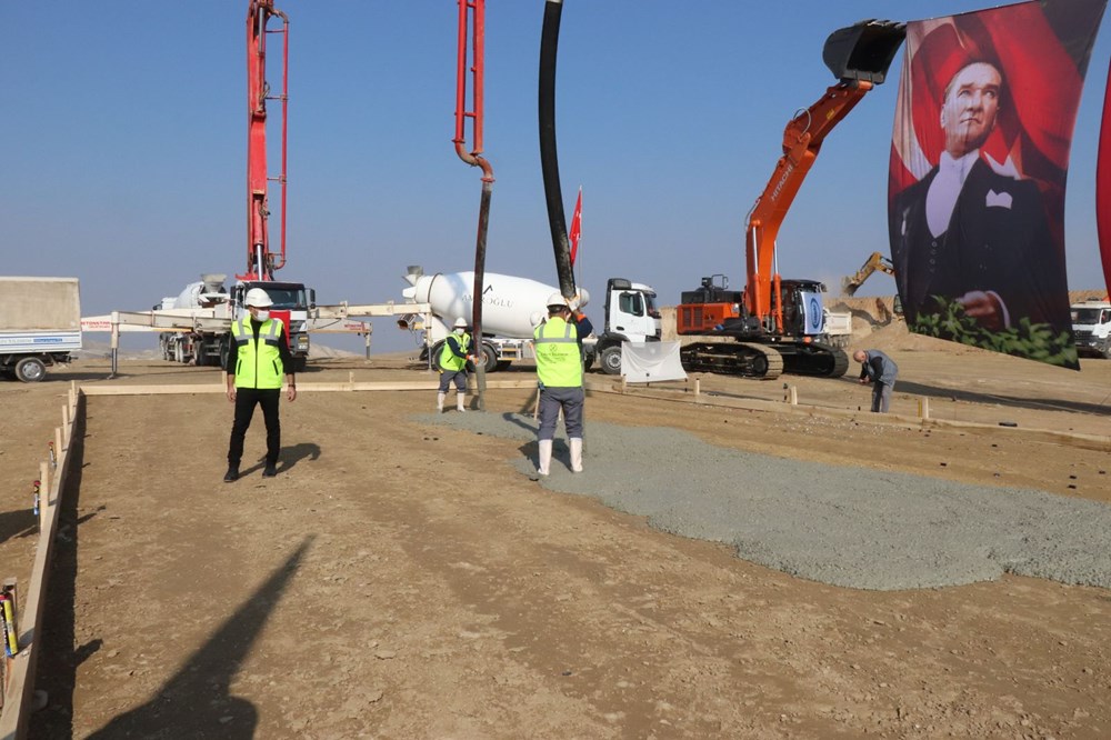 Bakan Karaismailoğlu: Aydın-Denizli Otoyolu seyahat süresini 1 saat 15 dakikaya düşürecek - 14