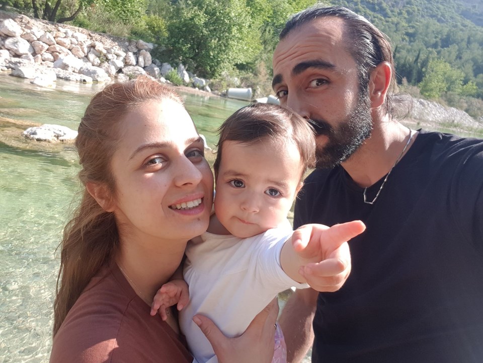 Deprem ailesini kaybeden adam kayıtlara ölü olarak geçti - 1