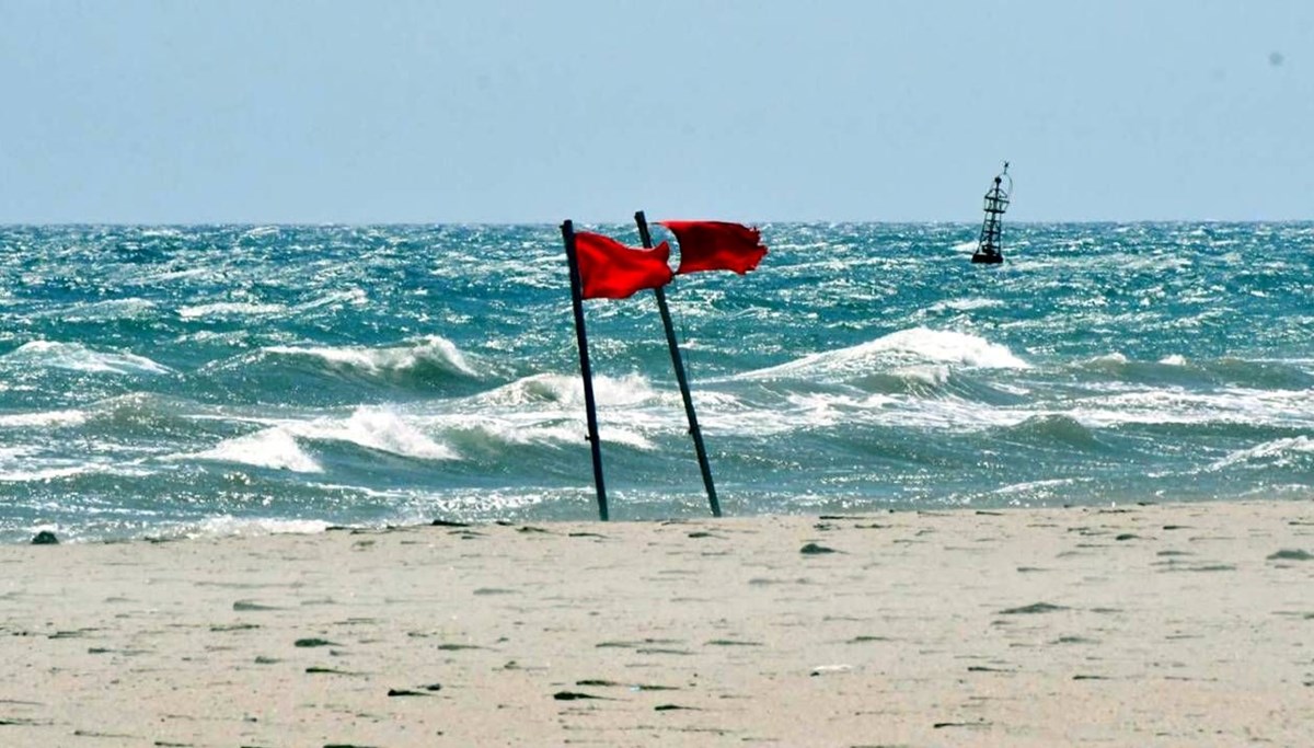 Denize girmek yasaklandı