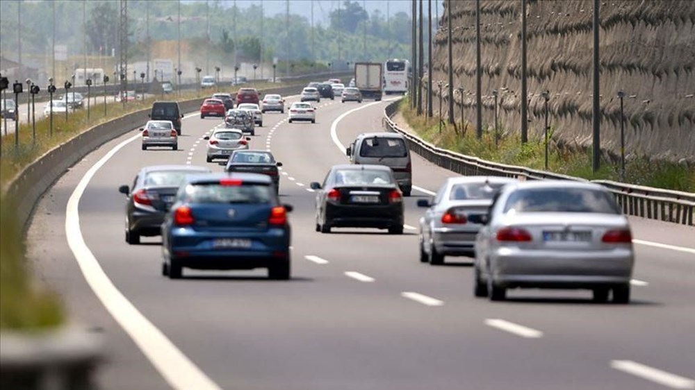 Trafikte yeni cezalar: Ehliyetlerine el konulacak - 5