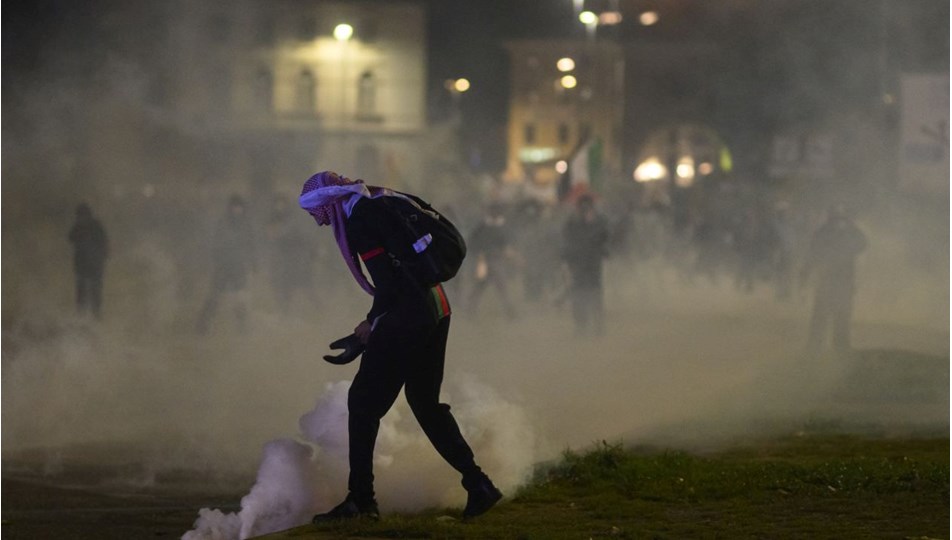 İtalya-İsrail maçı protestolarında 13 kişi yaralandı | NTV Haber