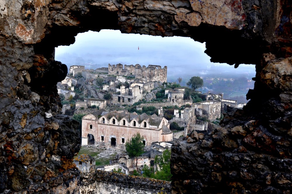 İngiliz BBC yazarının gözünden bir zamanlar barış içinde birlikte yaşamın simgesi Kayaköy - 4