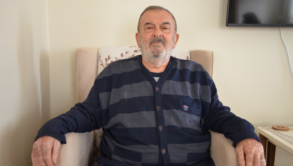 Depremde 8 dükkan ve 8 evini kaybetti: Depremde 8 dükkan ve 8 evini kaybetti: