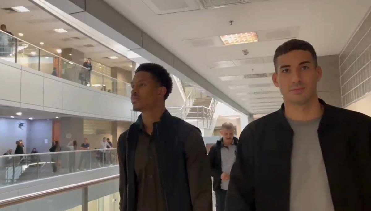 Oosterwolde ve Mert Müldür adliyede