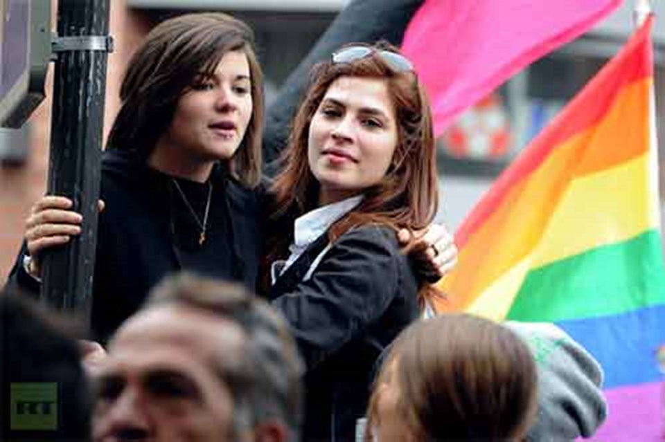 Eurovision eşcinsel evliliklere kapı açtı - 1