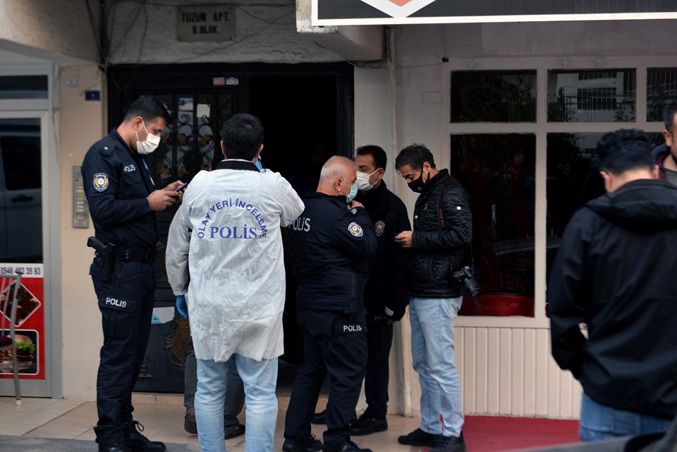 Adana'da cezaevinden izinli çıkan kişi, babasının boğazını kesti - 1