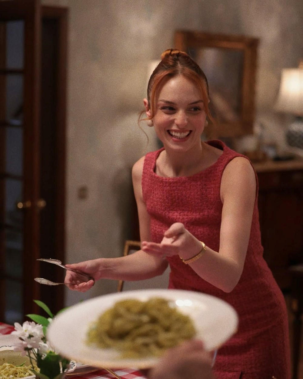 Kral Kaybederse'nin Hasret'i Nilperi Şahinkaya setten paylaştı 74