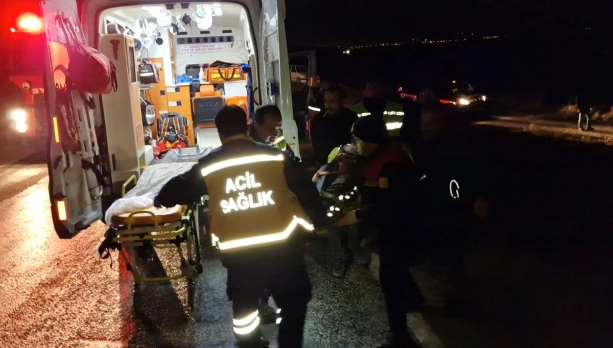 Kazaya müdahale eden polise kamyon çarptı Kazaya müdahale eden polise kamyon çarptı