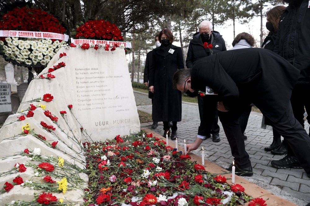 Gazeteci Uğur Mumcu suikastın 28. yılında kabri başında anıldı - 5