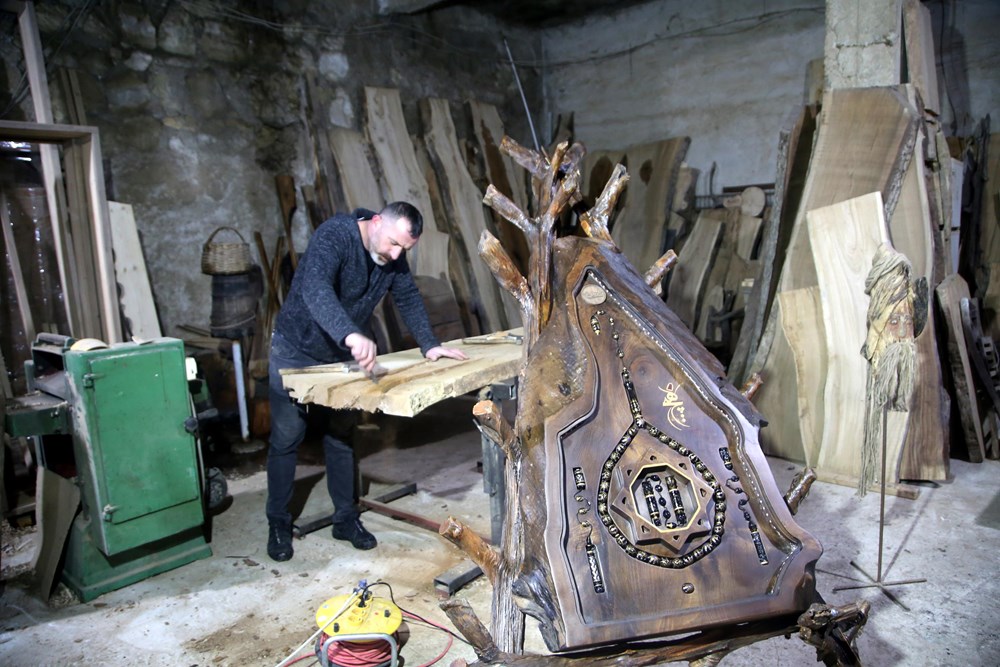 7 ustan�n 9 ayda yapt��� tespih Dubai'ye sat�ld�