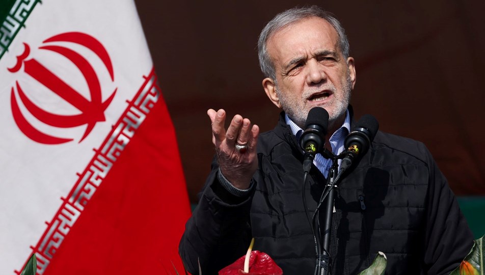 İran Devrimi'nin 46. yılı: Törene binlerce kişi katıldı!