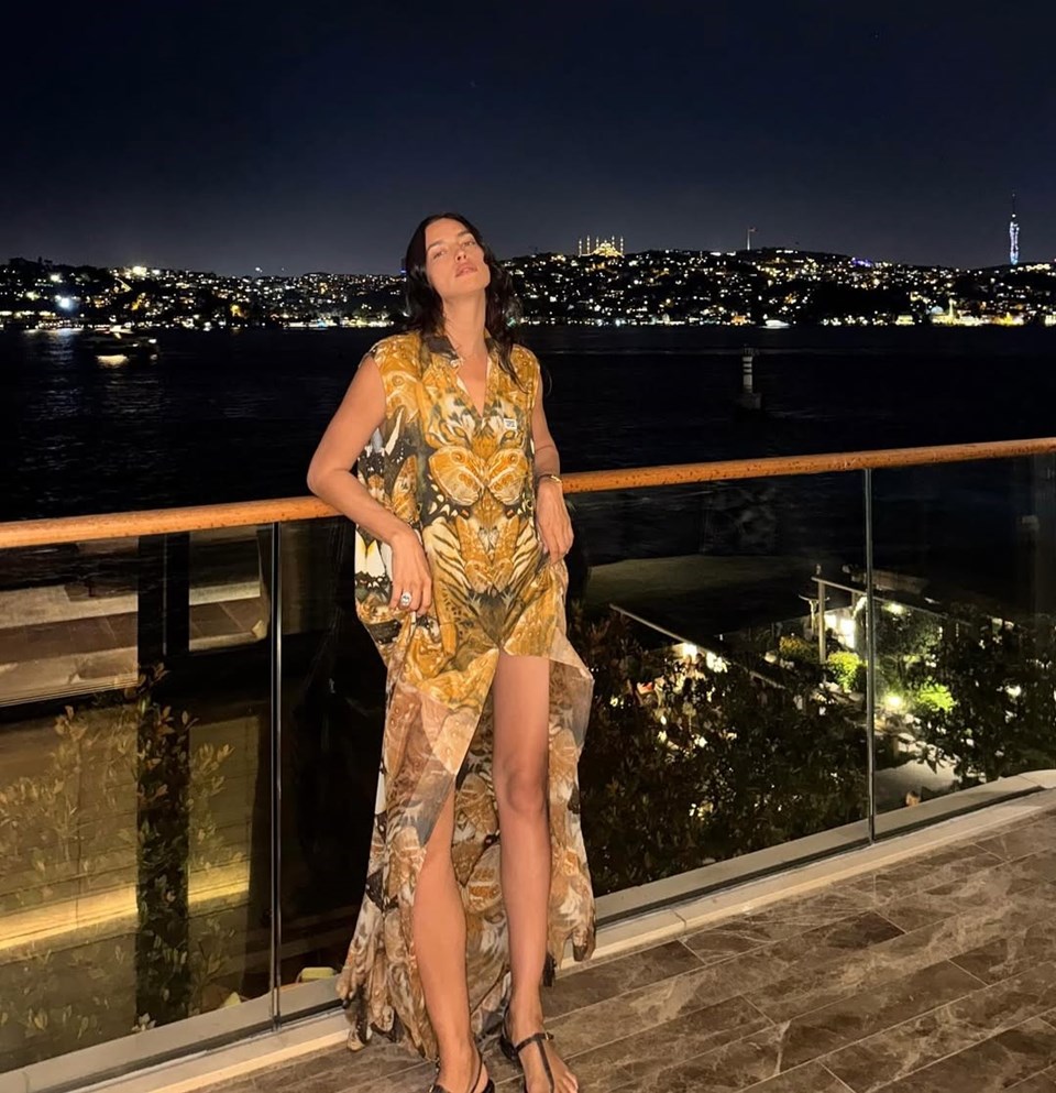 Irina Shayk'tan İstanbul paylaşımı: Yaz geldi - Son Dakika Magazin  Haberleri | N-Life