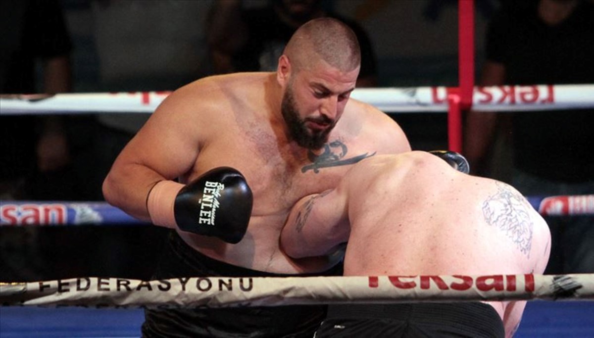 Türk boksör unvanını korudu