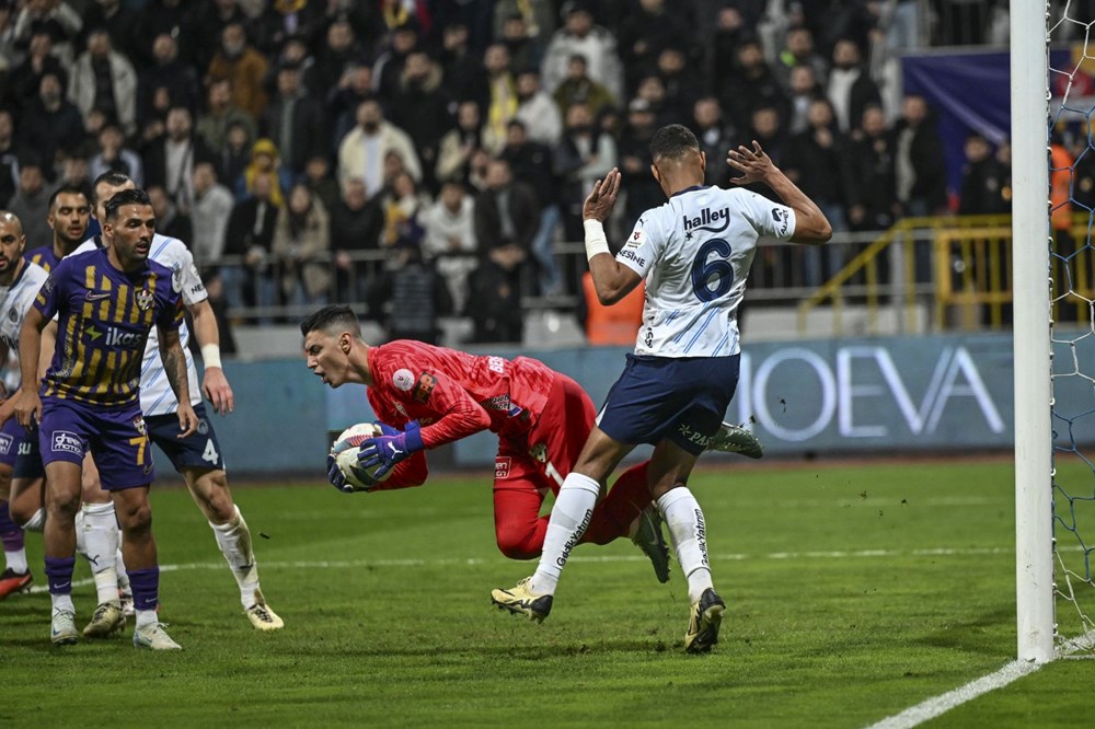 Berke Özer'in sözleşmesindeki Fenerbahçe detayı ortaya çıktı! - 4