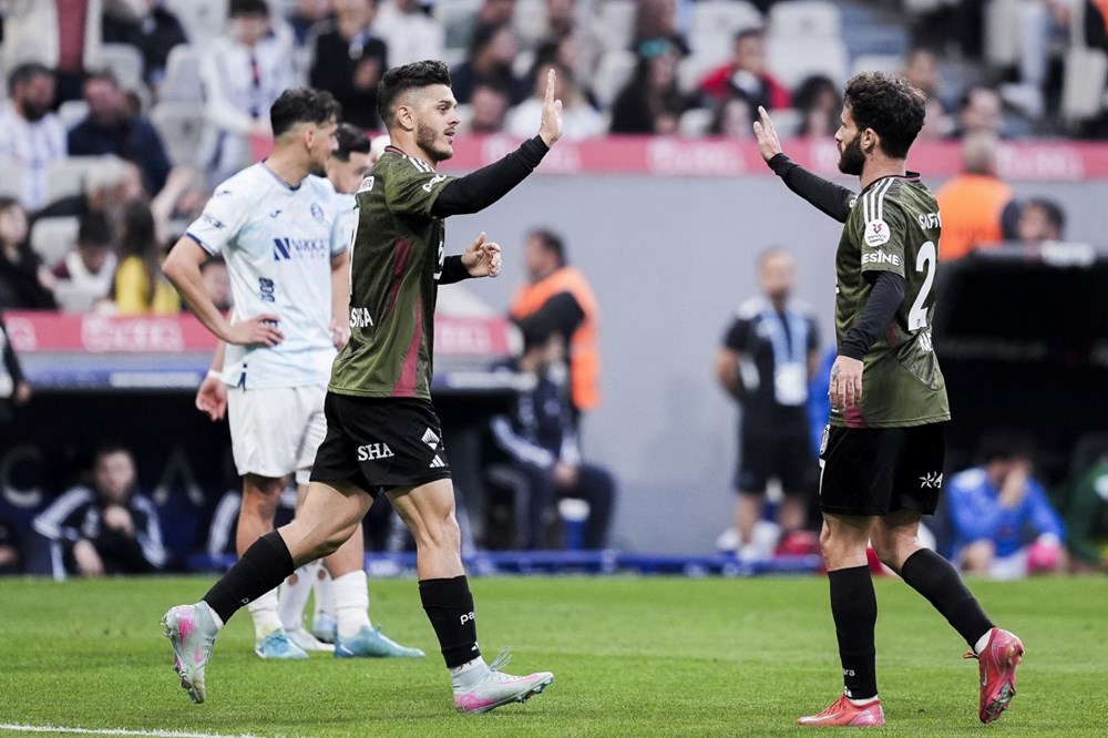 Beşiktaş seriye bağladı, Adana Demirspor'u 4 golle geçti 73 FyS5YFTN0Uu49eWouW2wBw