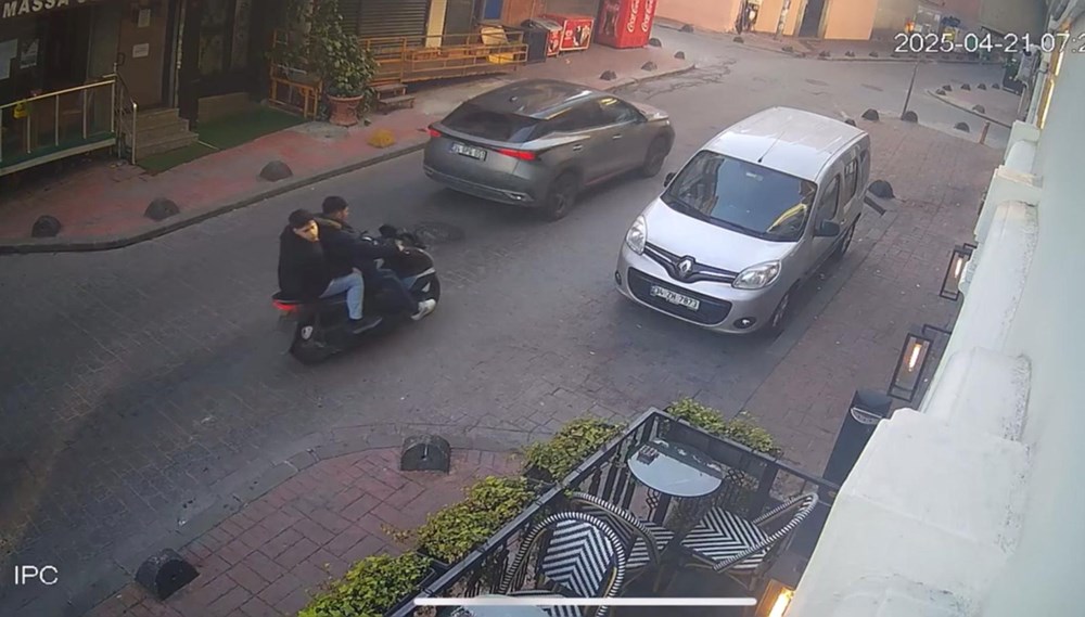 Taksim'de ikiz kardeşlerden intikam saldırısı 76 FyUplYUH7kS1mPszkXq00g