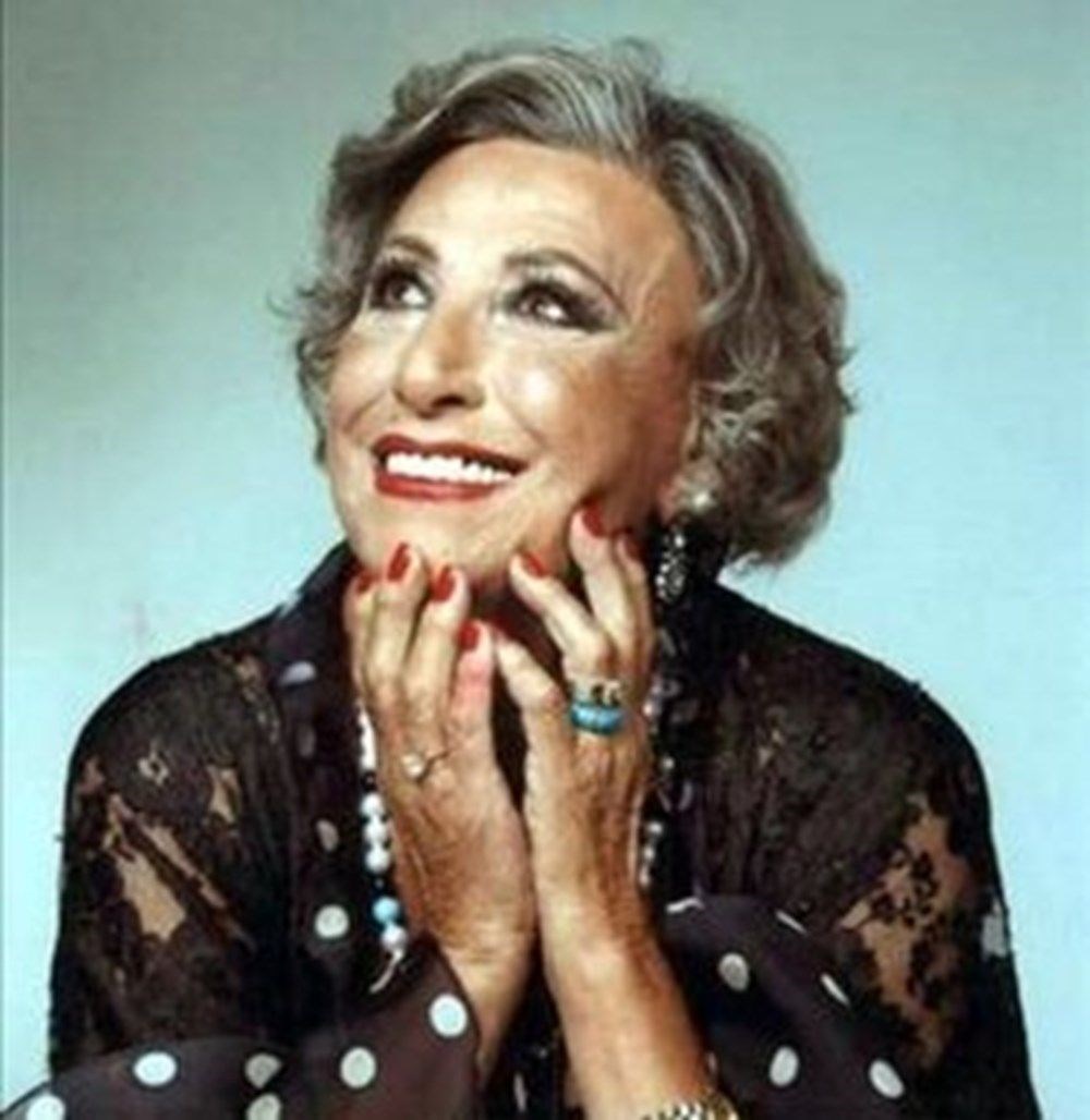 Şarkılara yeniden hayat veren sanatçı: Müzeyyen Senar - 3