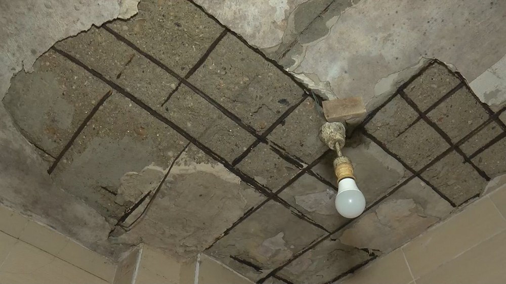 Güngören'de 52 yıllık binada çökme tehlikesi: 'Beşik gibi sallanıyor' - 5