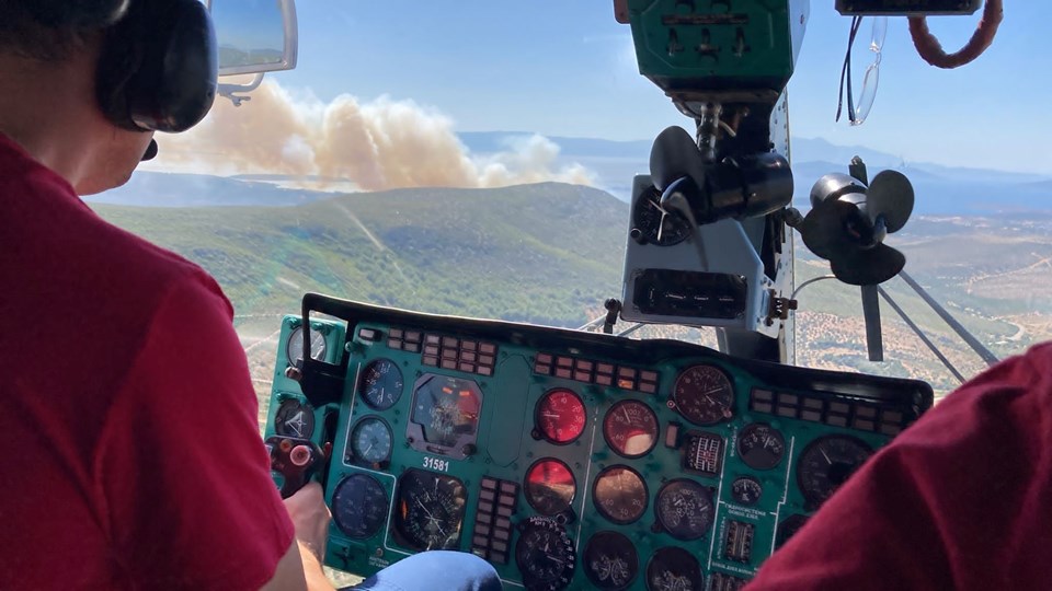 Çeşme'de orman yangını: 2.5 saatte kontrol altına alındı - 1