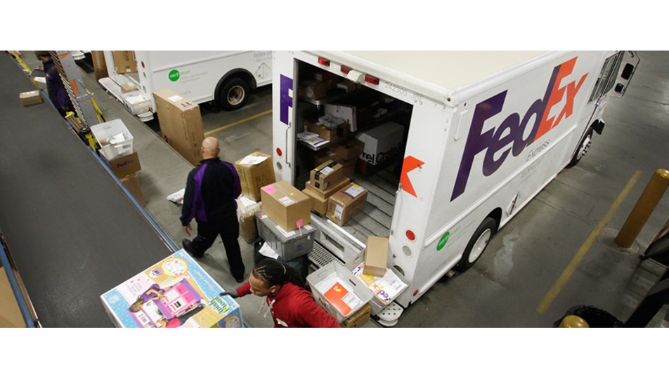 Fedex, TNT Express'i alıyor