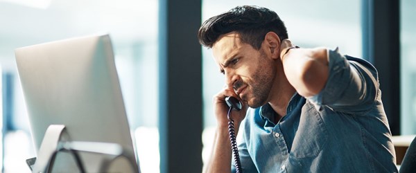 İnatçı ağrının nedeni postür bozukluğu olabilir