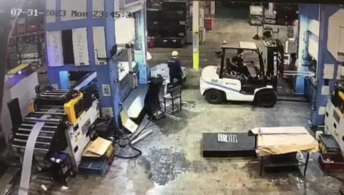 Fabrikada forklift kazası: 1 işçi yaşamını yitirdi