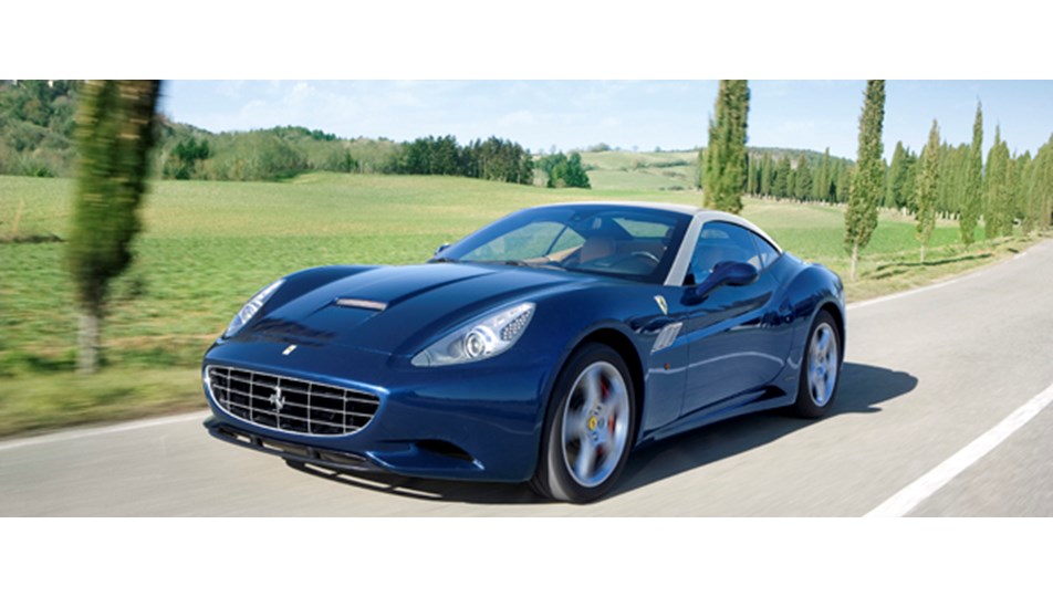 Ferrari California hafifledi ve güçlendi
