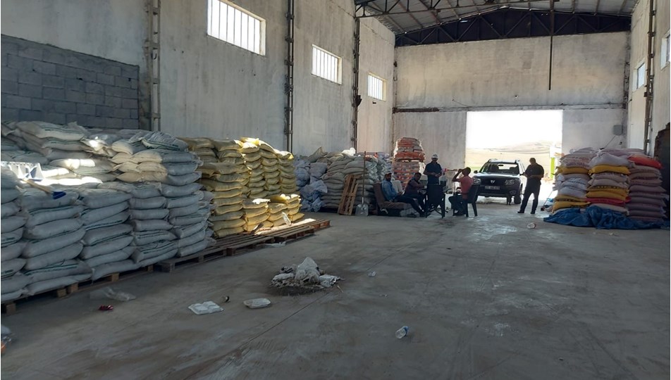 Elazığ'da bir depodan 54 ton sahte gübre çıktı