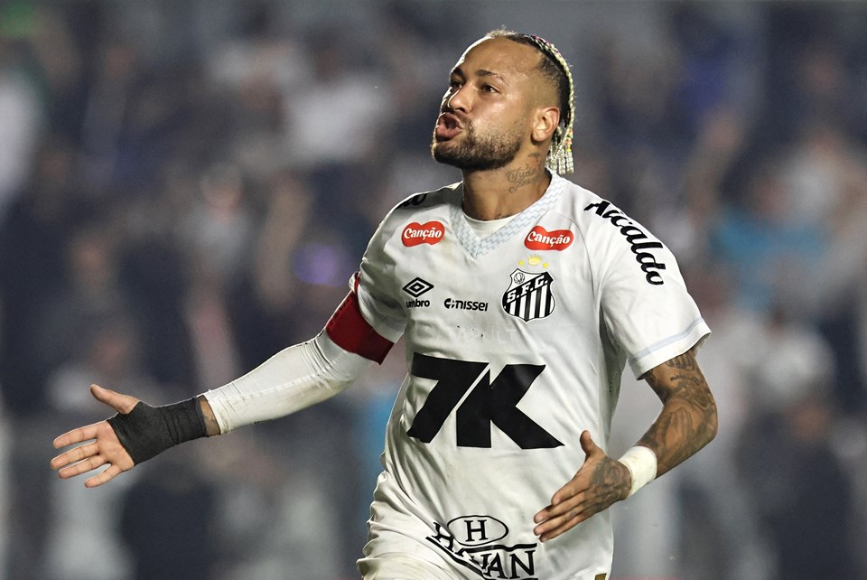 Gözyaşlarından zafer çığlığına: Neymar geri döndü, takımına hayat verdi! - 1
