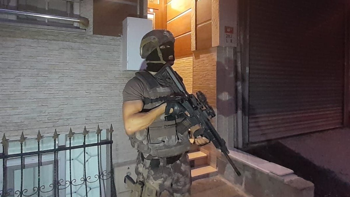 Istanbul Da Siber Suclara Yonelik Es Zamanli Operasyon Baslatildi Ntv