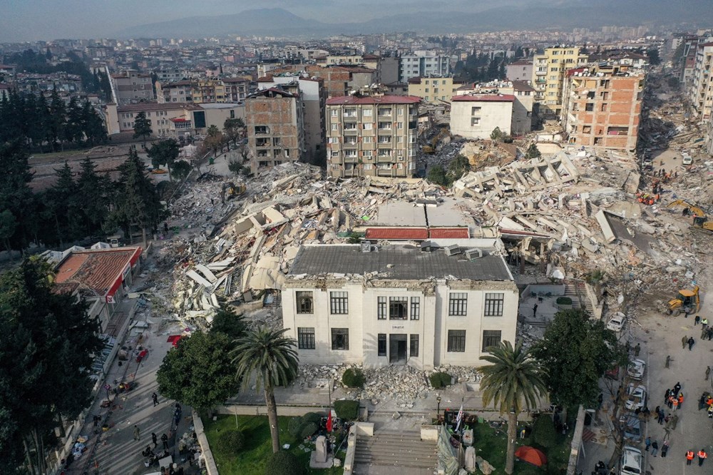 Depremler tarihi yapılara da büyük zarar verdi - 22