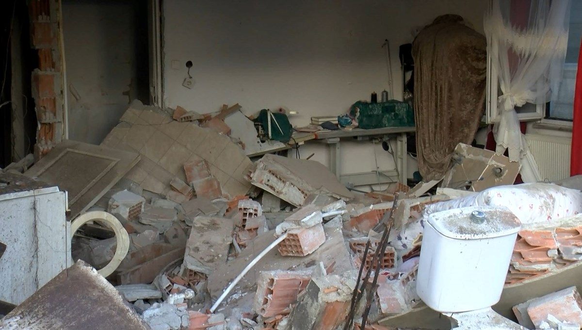 Küçükçekmece'de termosifon patladı