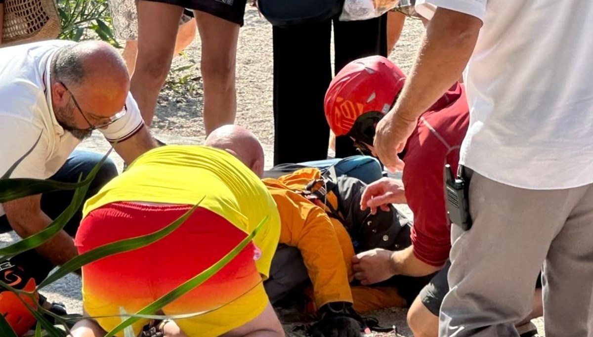 Ölüdeniz’de paraşüt kazası: ABD’li paraşütçü yaşamını yitirdi Ölüdeniz’de paraşüt kazası: ABD’li paraşütçü yaşamını yitirdi