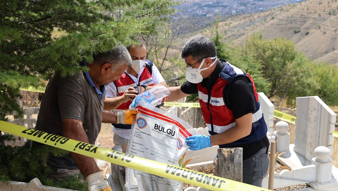 Elazığ'da korkunç olay: Mezarlıktaki poşetten bebek cesedi çıktı