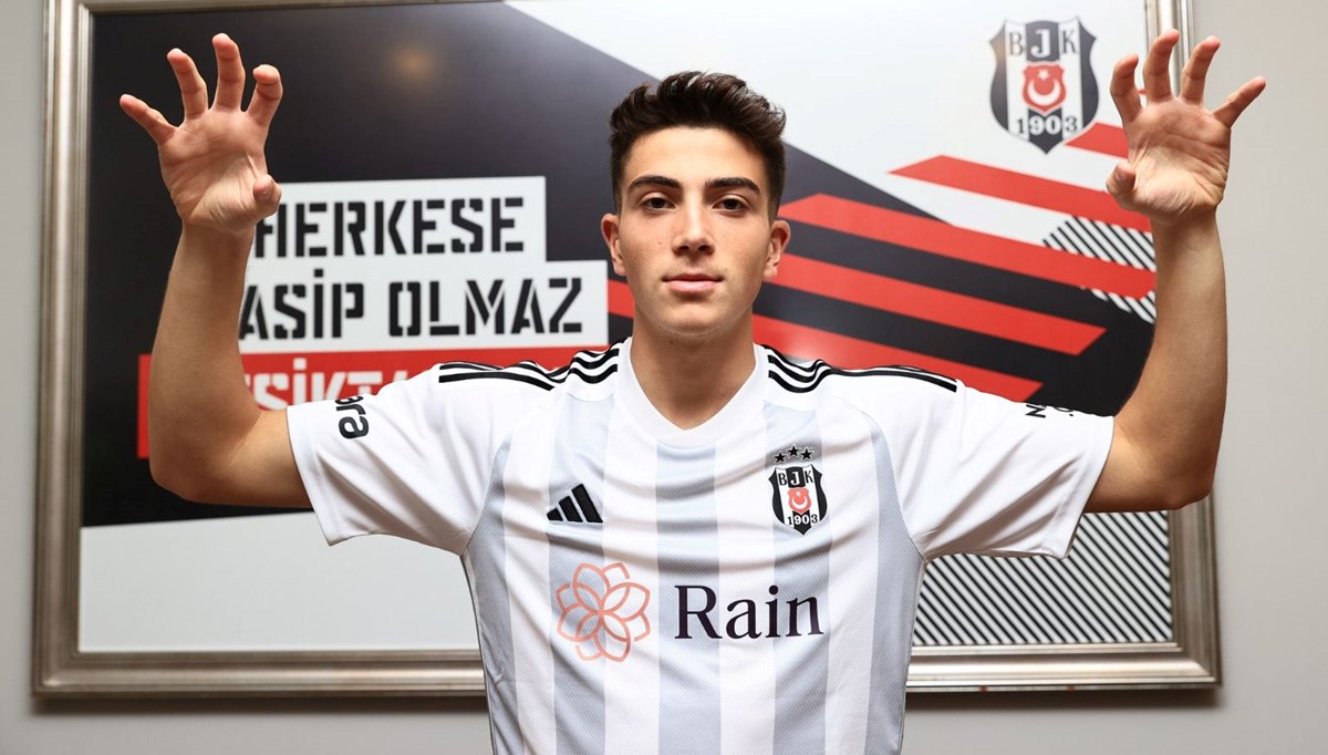 Beşiktaş'tan Yakup Arda Kılıç’a profesyonel sözleşme