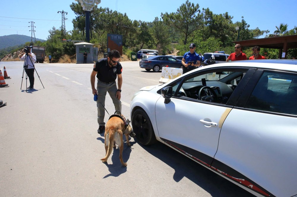 Bodrum'da bayram yoğunluğu: Son 48 saatte 35 bin araç giriş yaptı - 10