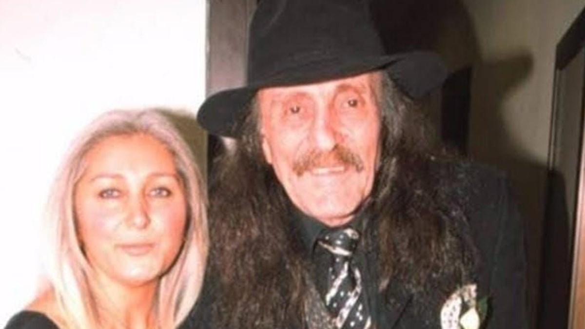 cem karaca nin esi ilkim karaca kimdir ilkim karaca kac yasinda ve nereli magazin haberleri ntv