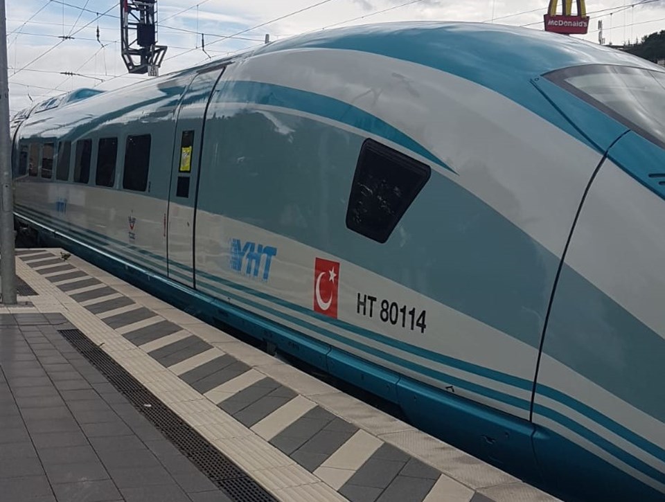 Almanya'dan alınan tren setleri Türkiye'ye getiriliyor - 1