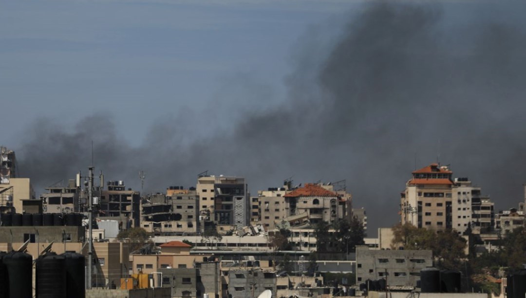 Gazze'ye gece boyunca yoğun saldırı